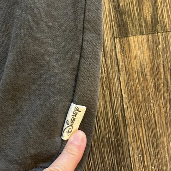 H&M Walt Disney Crewneck - Picture 5 of 8